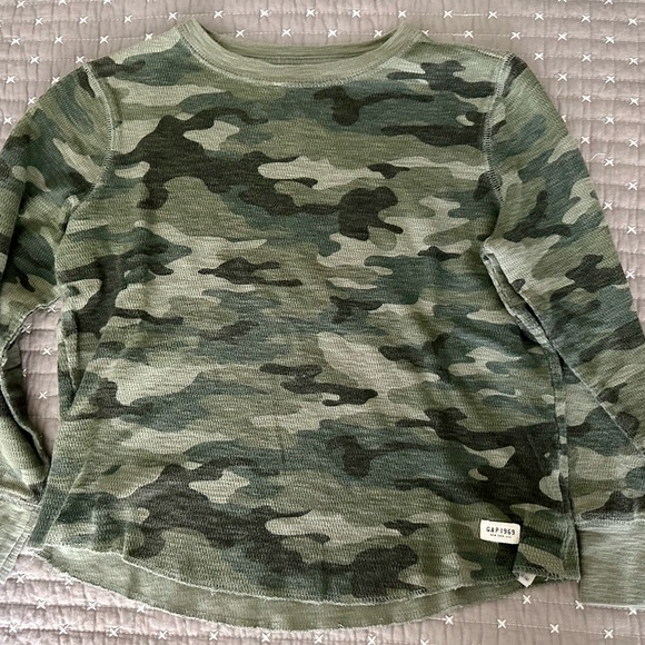 Boys long sleeve. Size 6. Great condition. - Picture 8 of 9